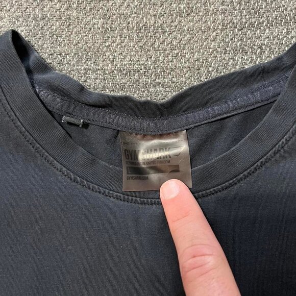 Gymshark Men's Black T-shirt - Picture 2 of 3